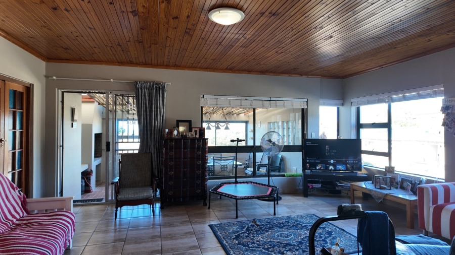 3 Bedroom Property for Sale in Stilbaai Wes Western Cape
